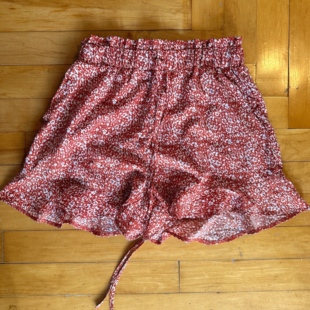 Flowy Elastic band shorts